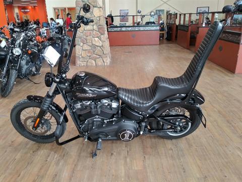2018 Harley-Davidson Street Bob® 107 in Loveland, Colorado - Photo 2