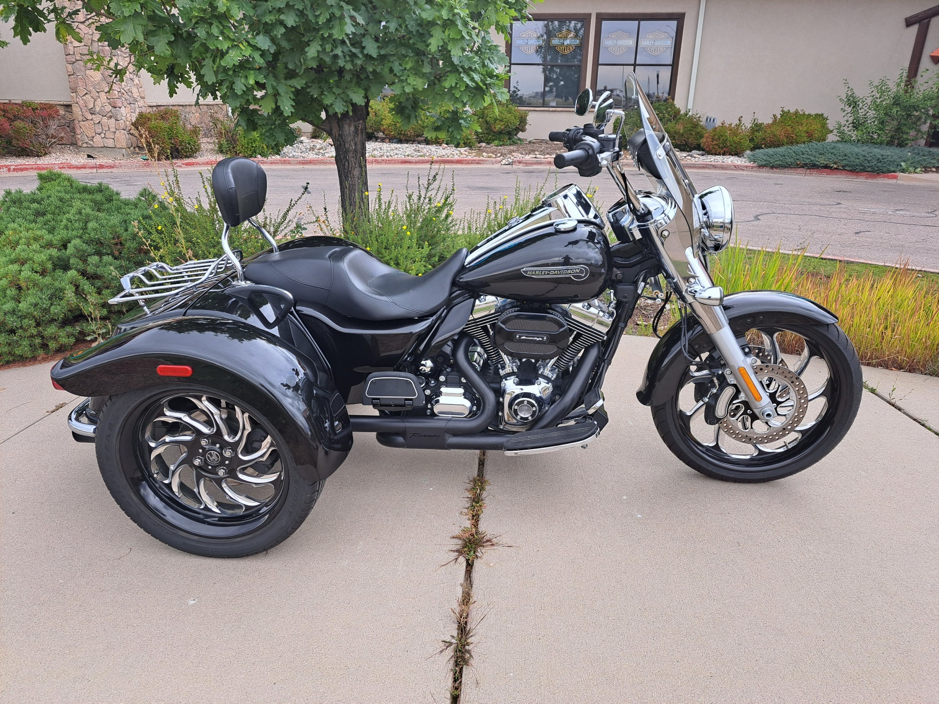 2016 Harley-Davidson Freewheeler™ in Loveland, Colorado - Photo 1