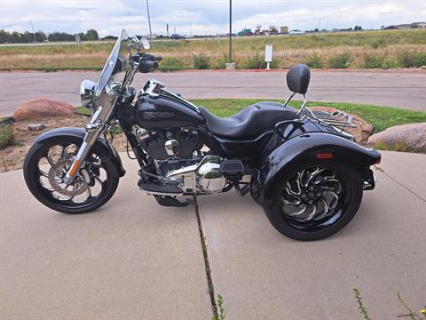 2016 Harley-Davidson Freewheeler™ in Loveland, Colorado - Photo 2