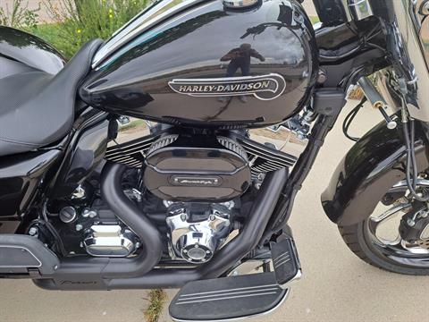 2016 Harley-Davidson Freewheeler™ in Loveland, Colorado - Photo 5