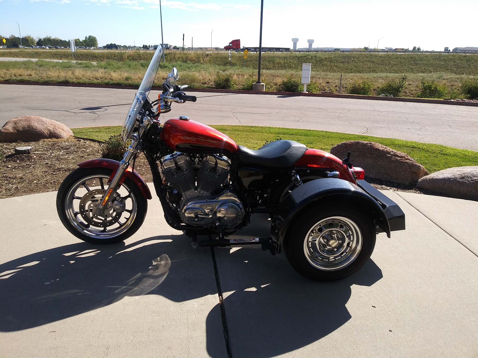 2013 Harley-Davidson Sportster® 883 SuperLow® in Loveland, Colorado - Photo 2
