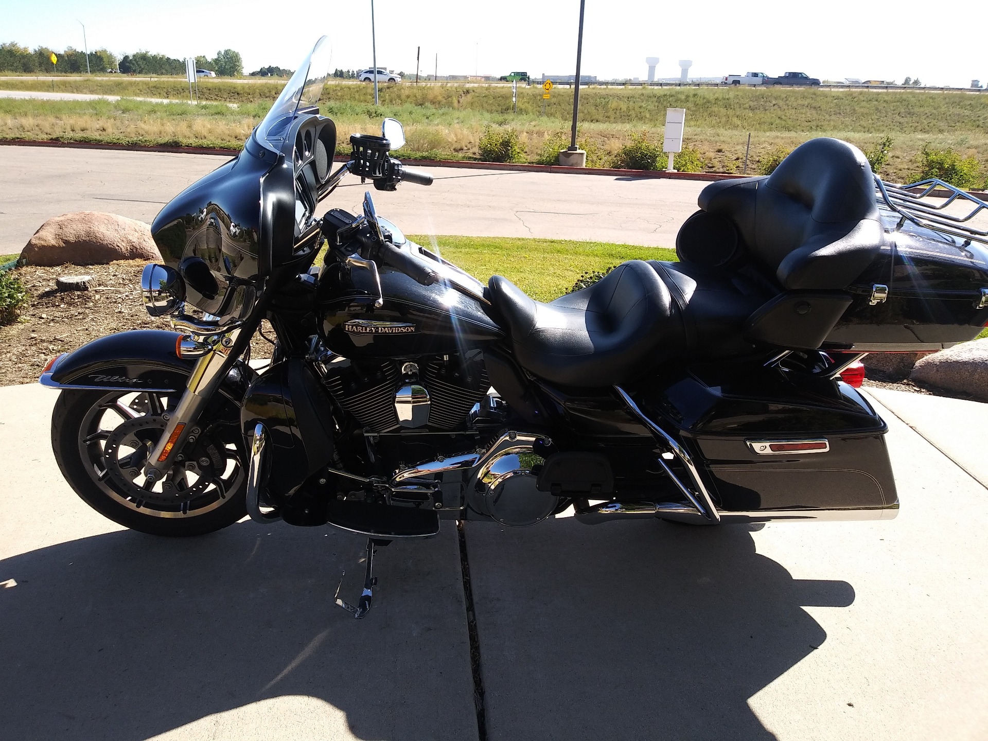 2015 Harley-Davidson Electra Glide® Ultra Classic® Low in Loveland, Colorado - Photo 2