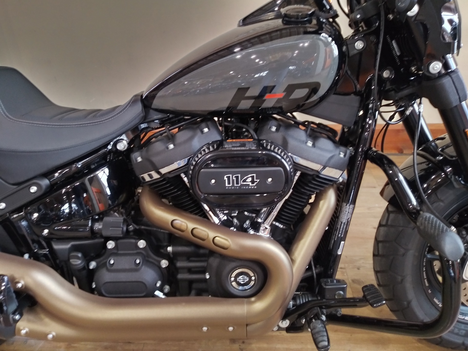 2022 Harley-Davidson Fat Bob® 114 in Loveland, Colorado - Photo 2