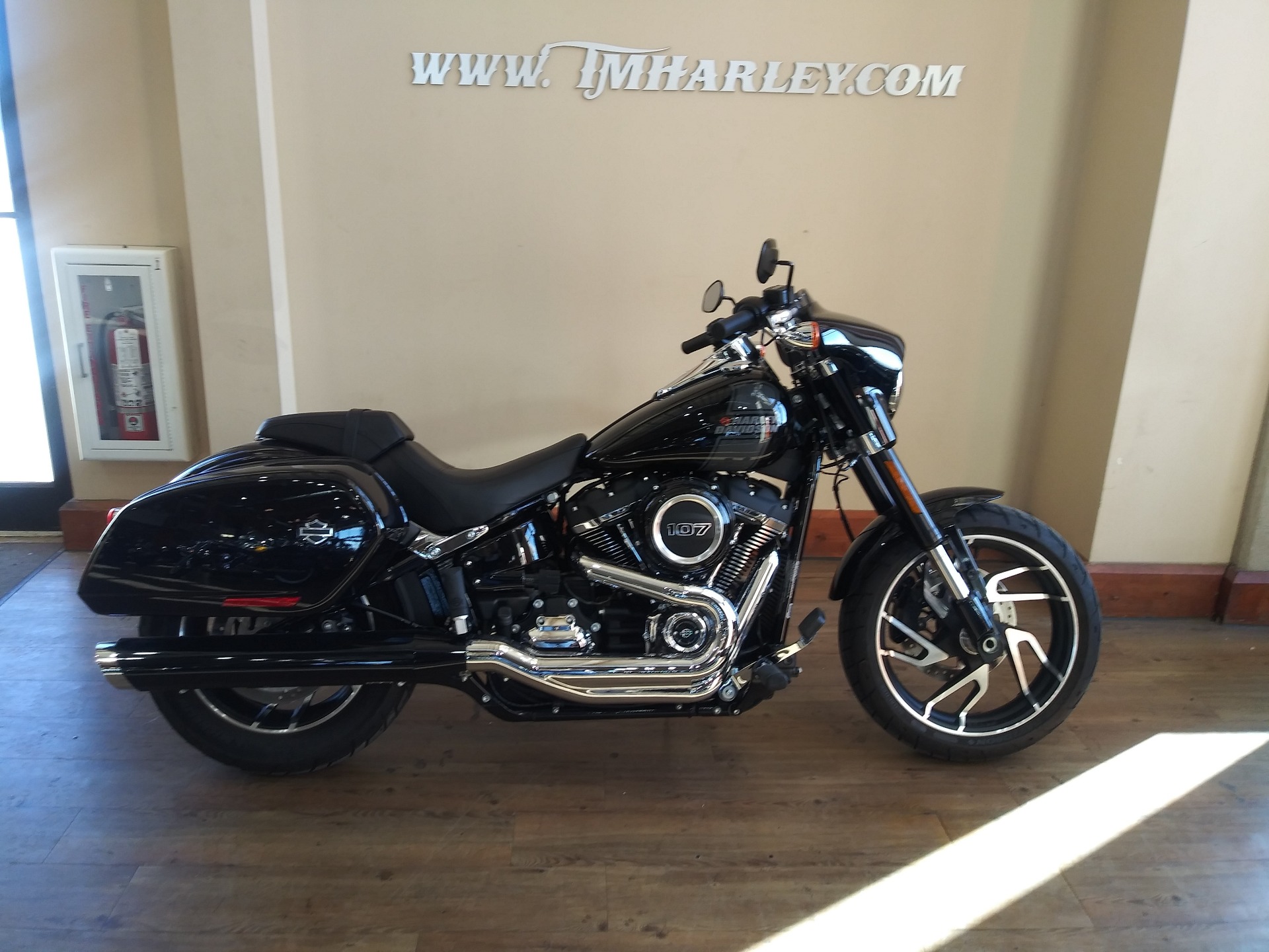 2021 Harley-Davidson Sport Glide® in Loveland, Colorado - Photo 1