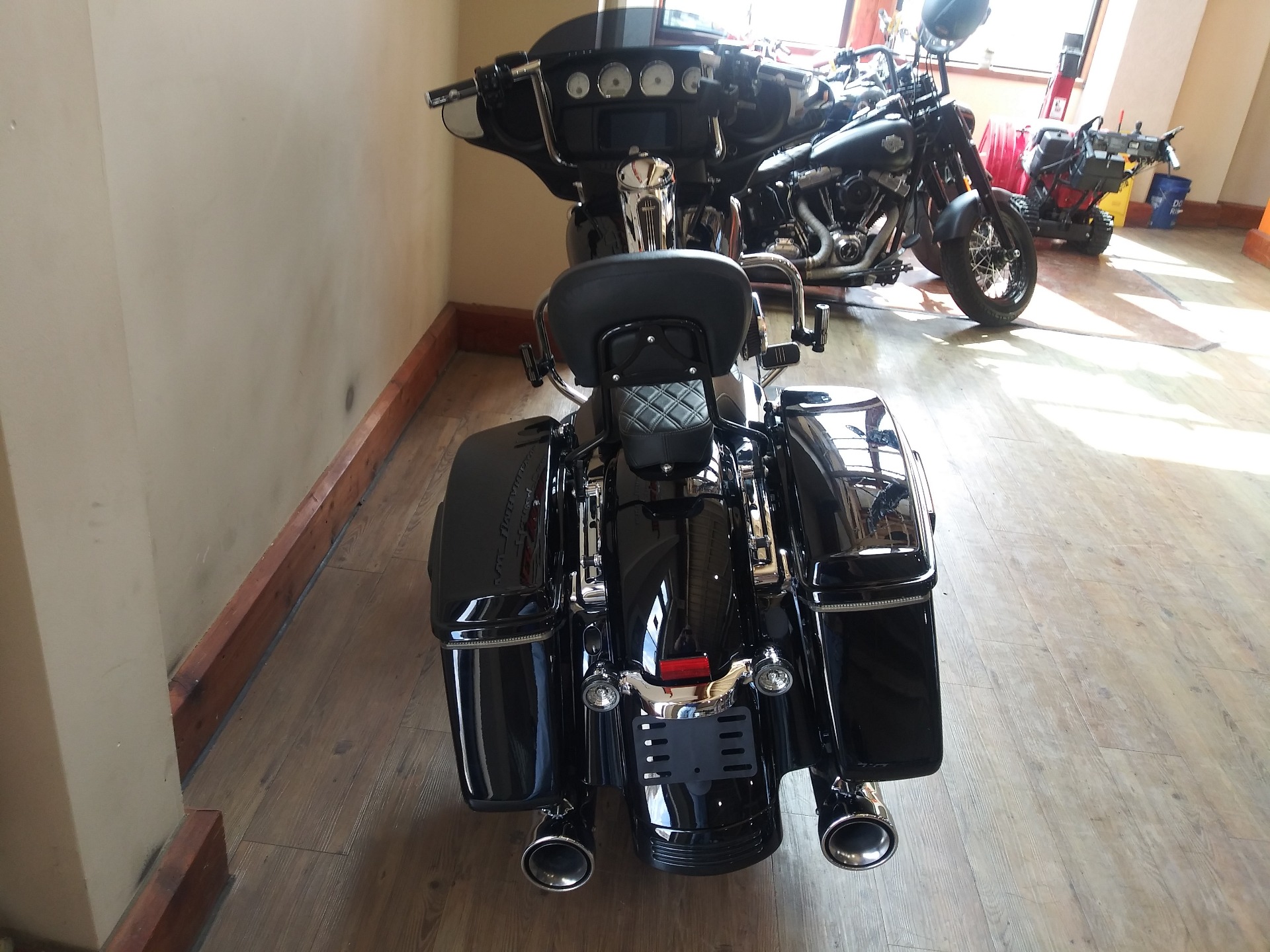 2019 Harley-Davidson Street Glide® in Loveland, Colorado - Photo 3