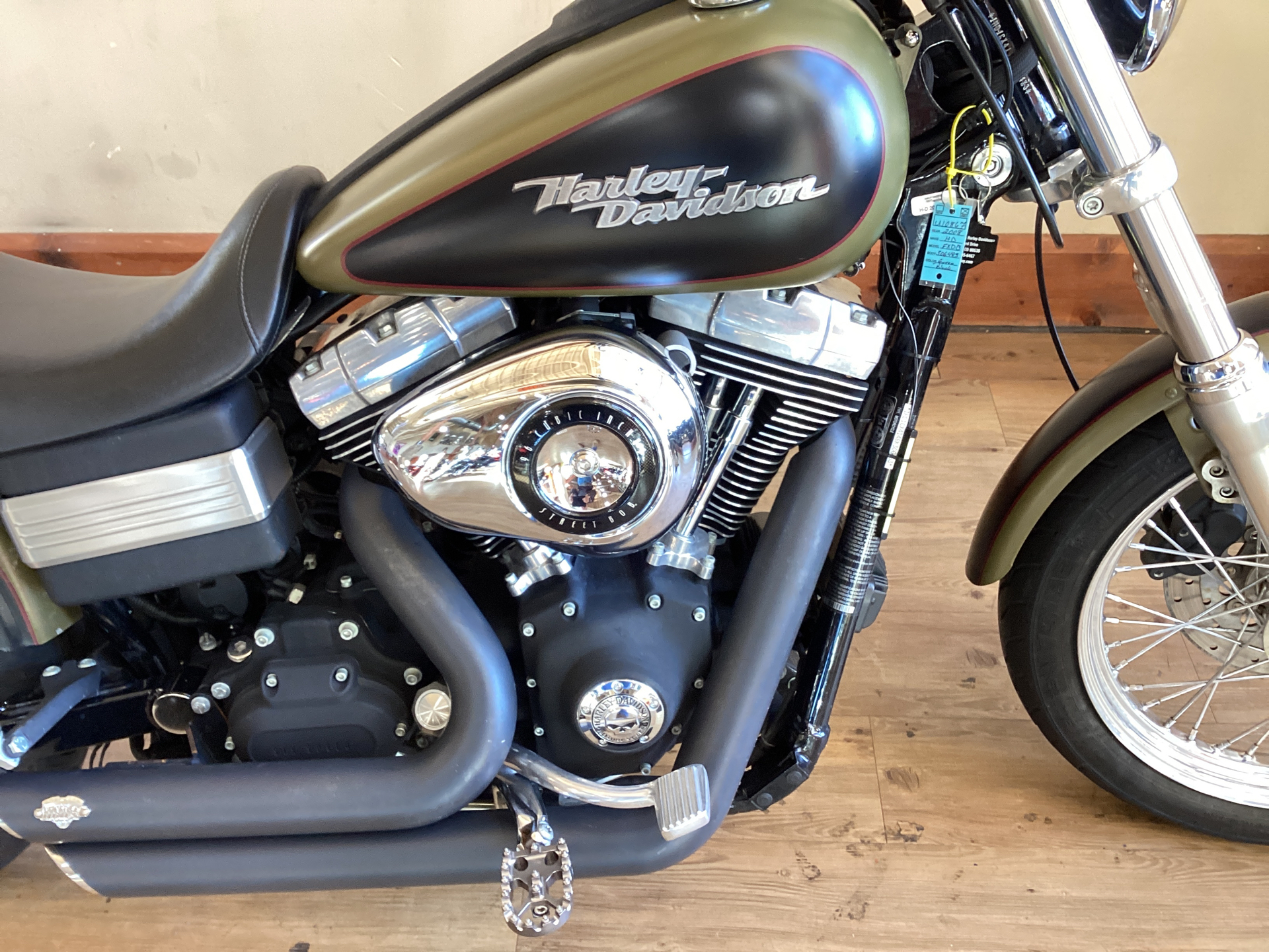 2008 Harley-Davidson Dyna® Street Bob® in Loveland, Colorado - Photo 4