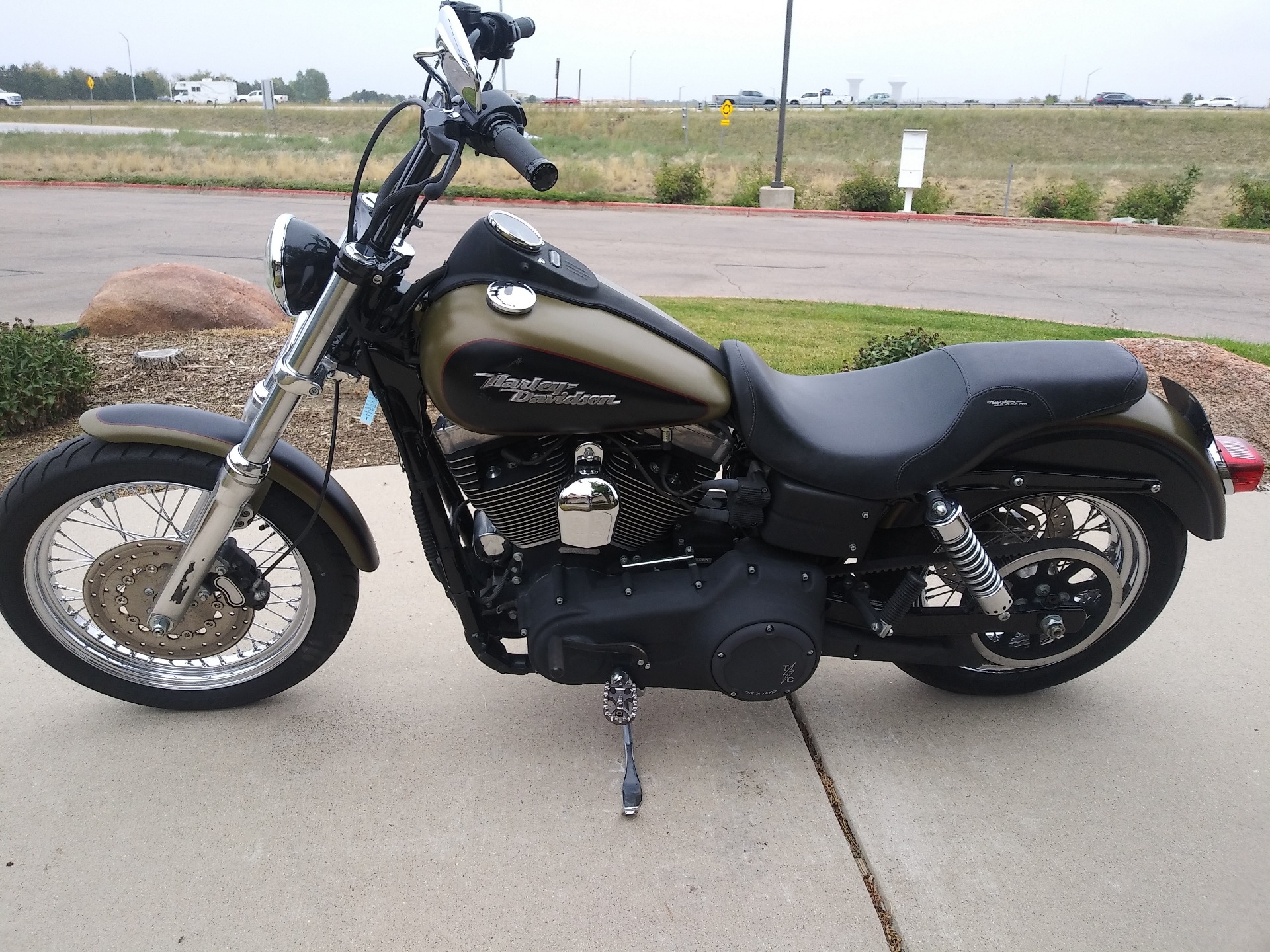2008 Harley-Davidson Dyna® Street Bob® in Loveland, Colorado - Photo 2
