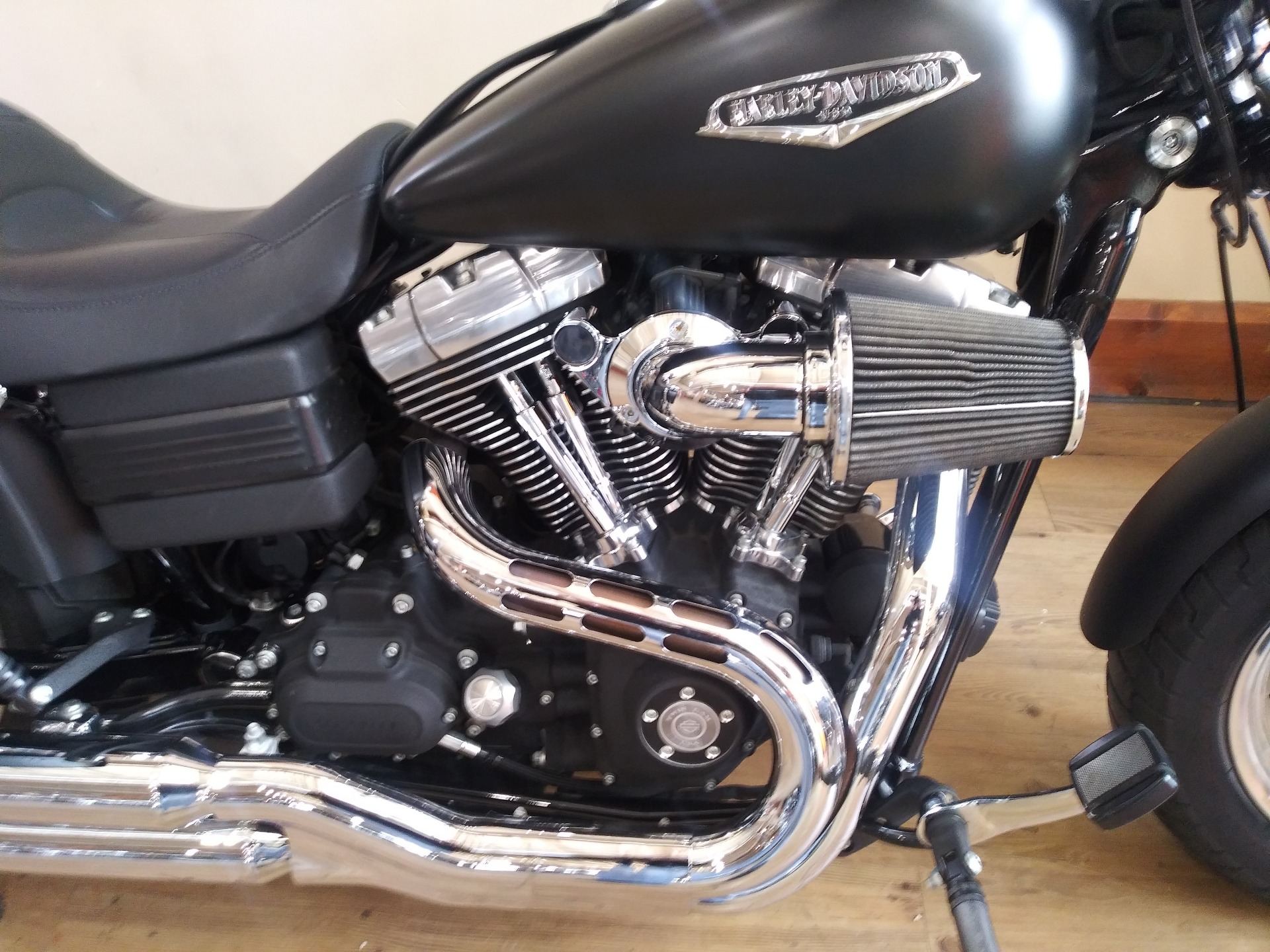 2008 Harley-Davidson Dyna® Fat Bob™ in Loveland, Colorado - Photo 2