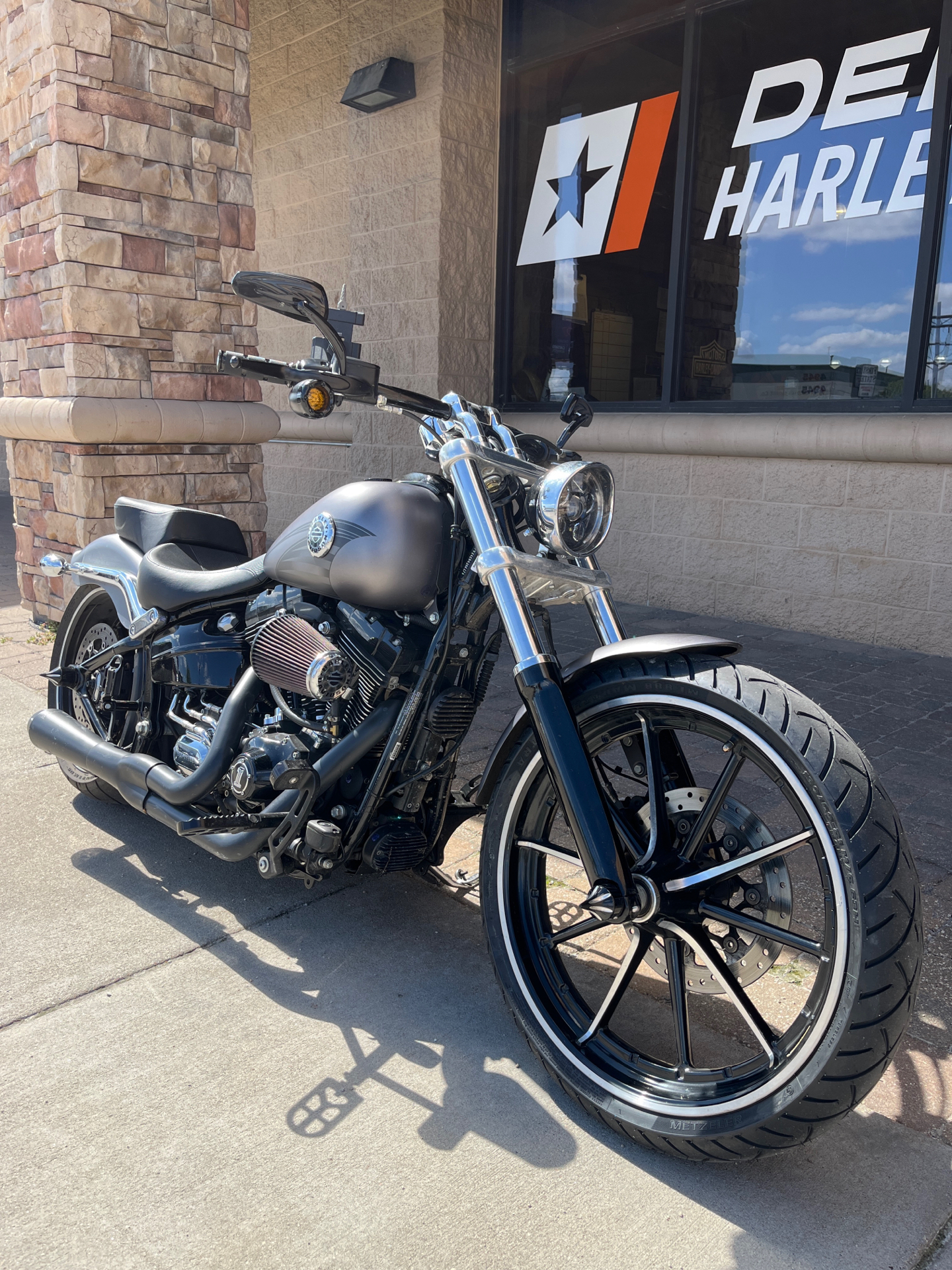 2016 Harley-Davidson Breakout® in Omaha, Nebraska - Photo 2