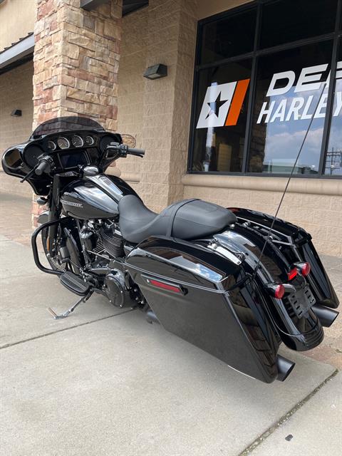 2019 Harley-Davidson Street Glide® Special in Omaha, Nebraska - Photo 4