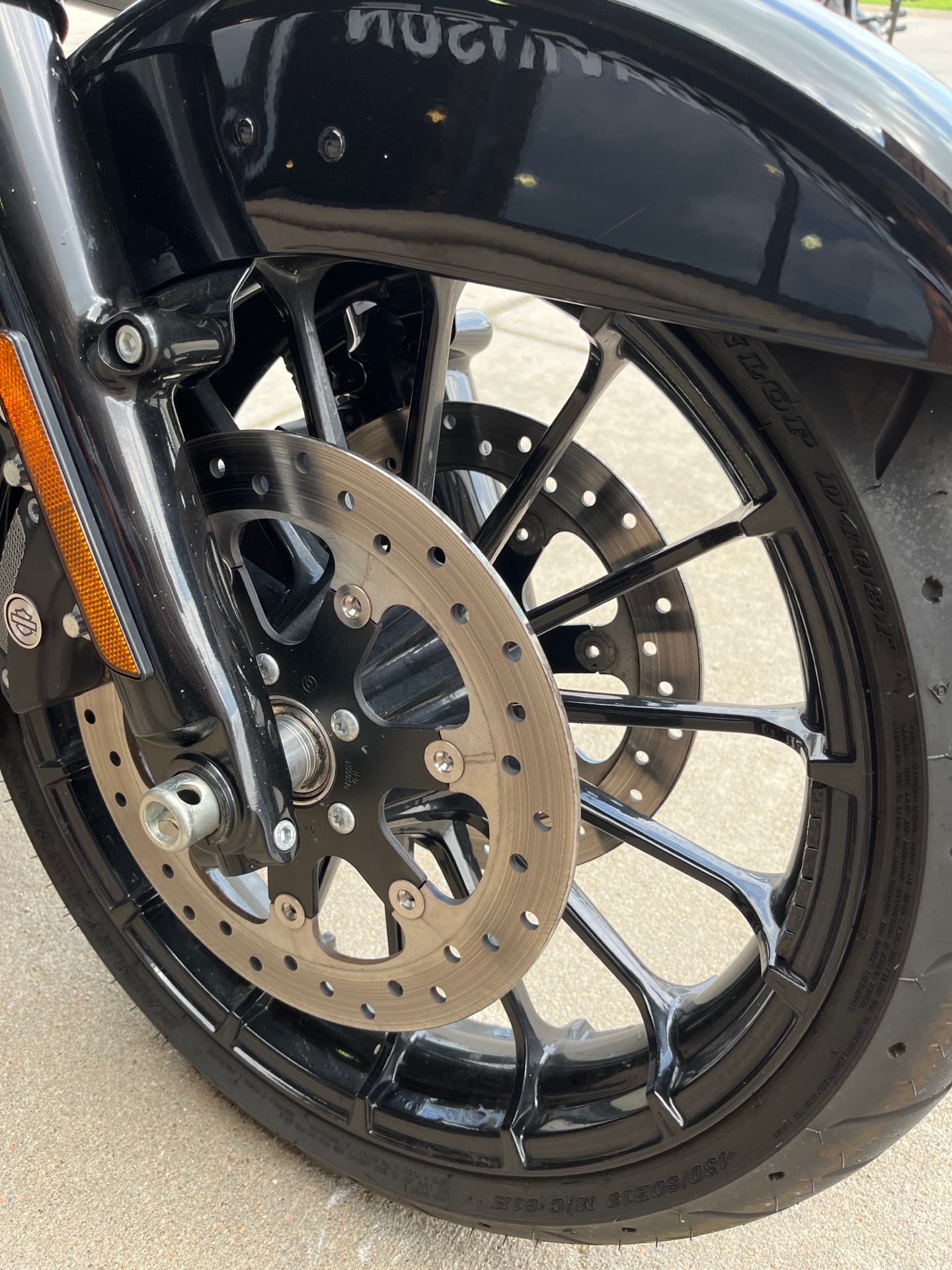 2019 Harley-Davidson Street Glide® Special in Omaha, Nebraska - Photo 8