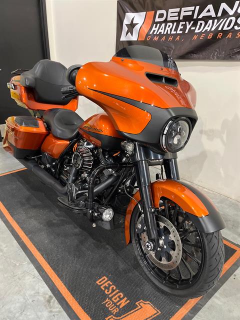 2019 Harley-Davidson Street Glide® Special in Omaha, Nebraska - Photo 2