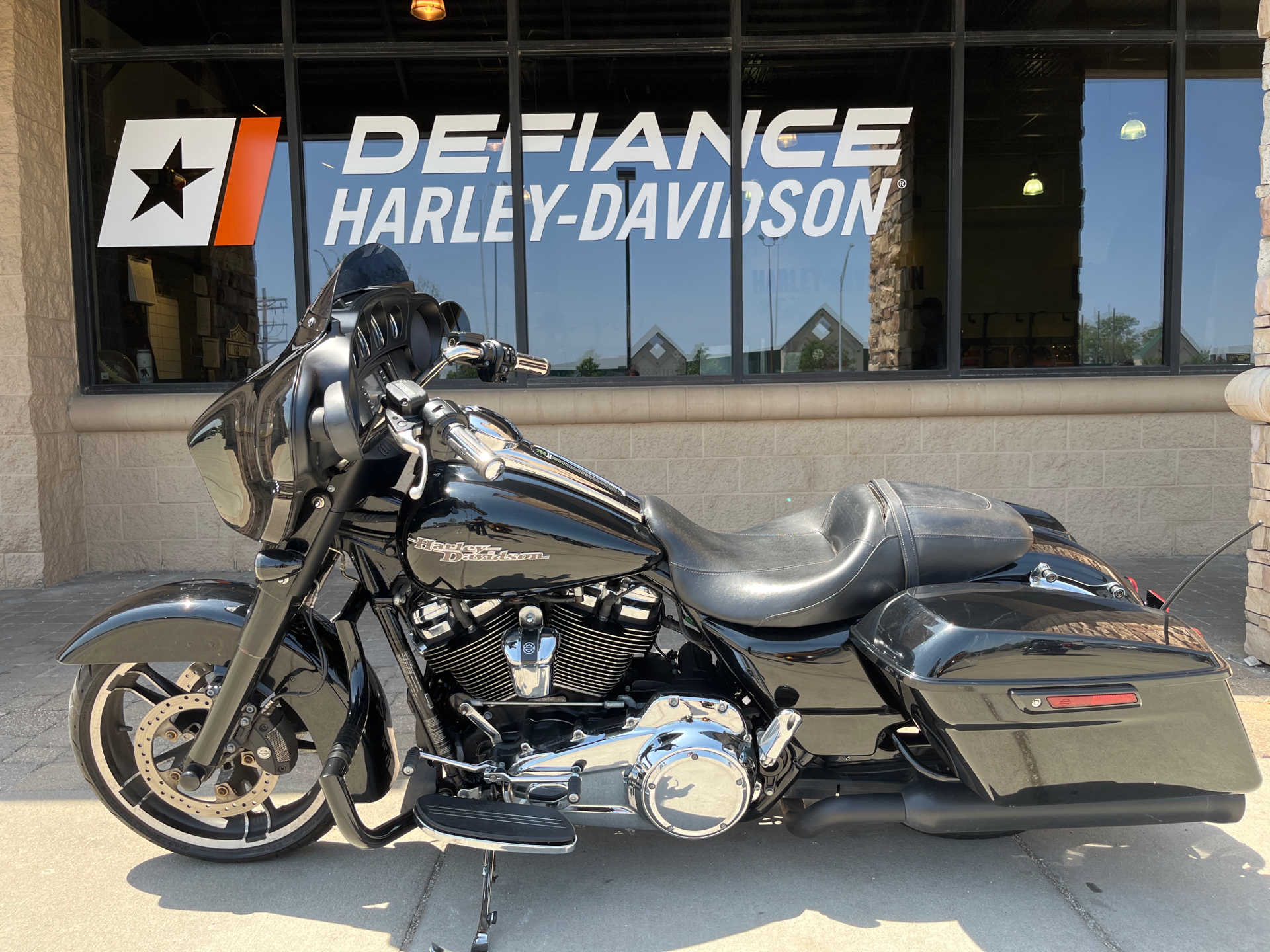 2017 Harley-Davidson Street Glide® in Omaha, Nebraska - Photo 3
