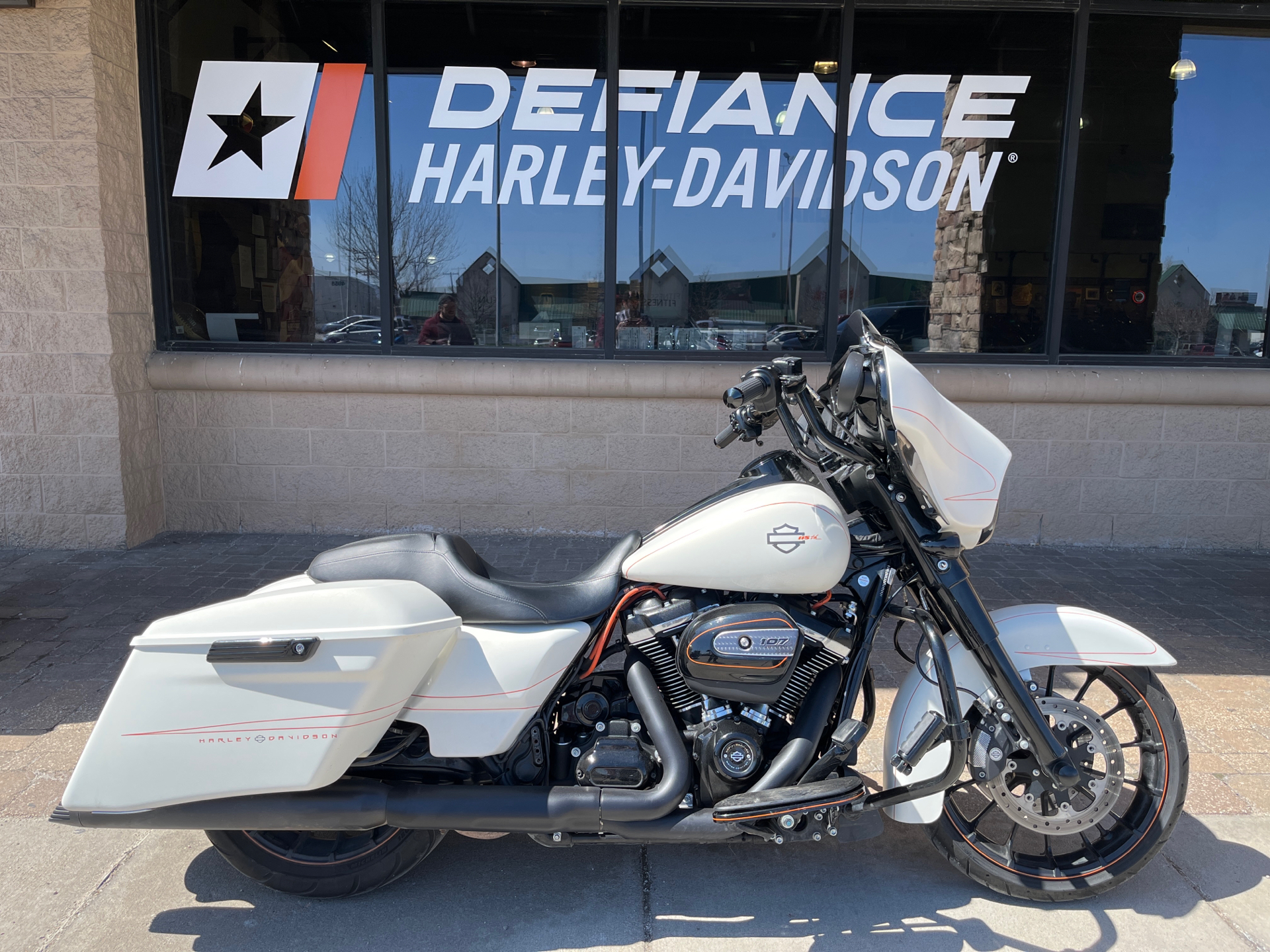2018 Harley-Davidson Street Glide® Special in Omaha, Nebraska - Photo 1
