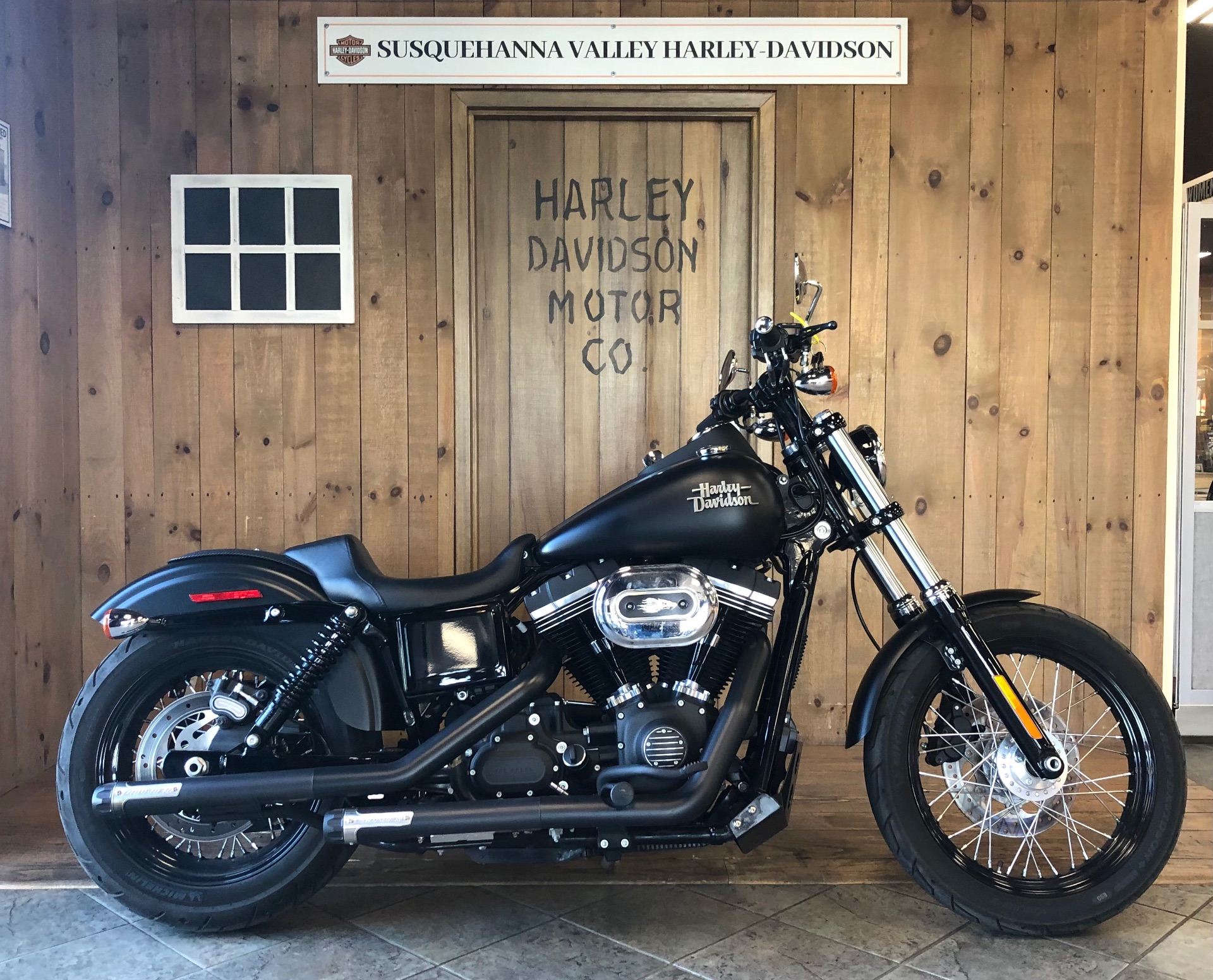 2017 Harley-Davidson Street Bob in Harrisburg, Pennsylvania - Photo 1