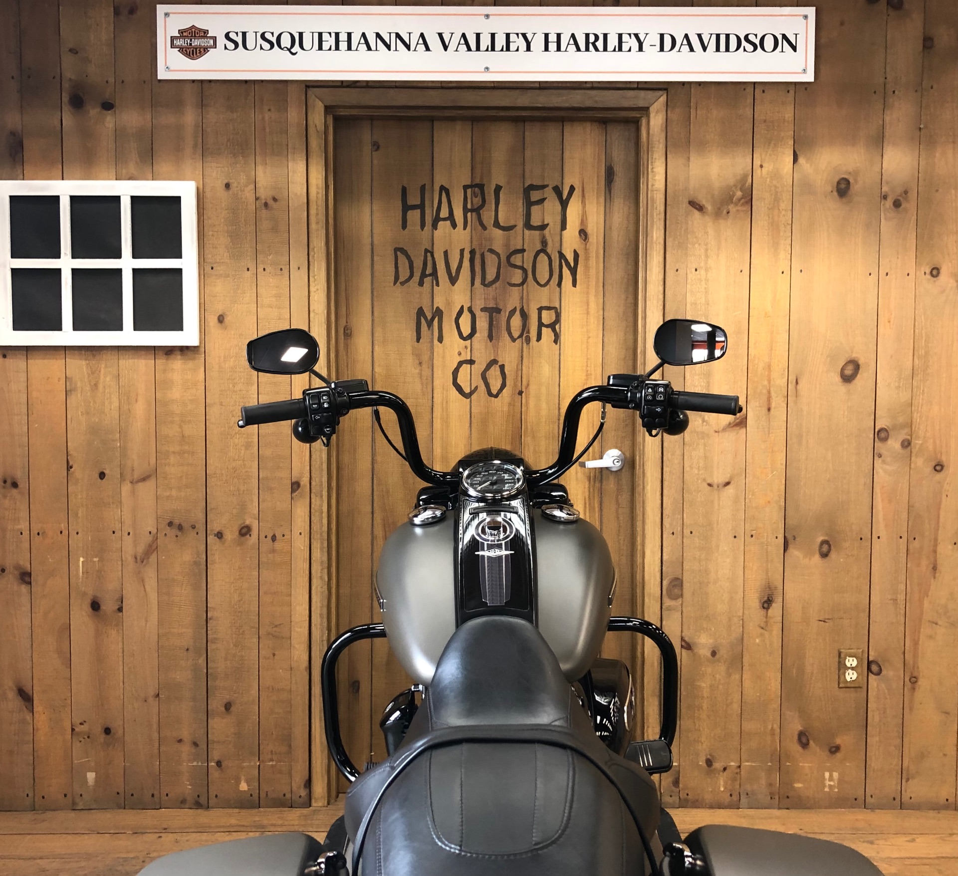 2018 Harley-Davidson Road King Special in Harrisburg, Pennsylvania - Photo 8