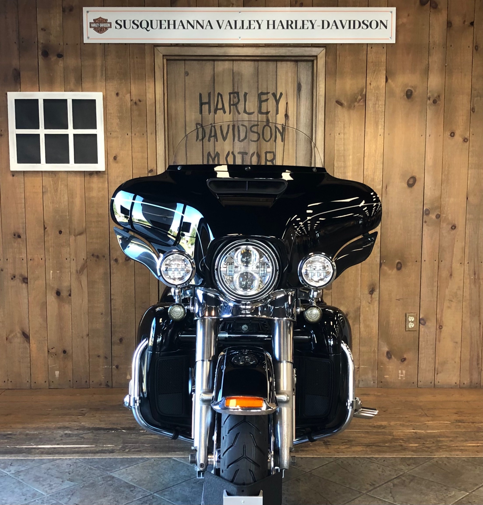 2015 Harley-Davidson Limited Low in Harrisburg, Pennsylvania - Photo 3