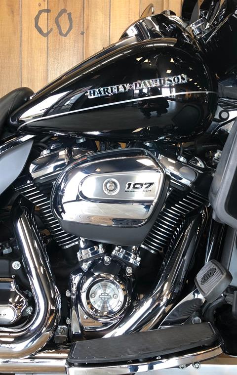 2017 Harley-Davidson Ultra limited in Harrisburg, Pennsylvania - Photo 2