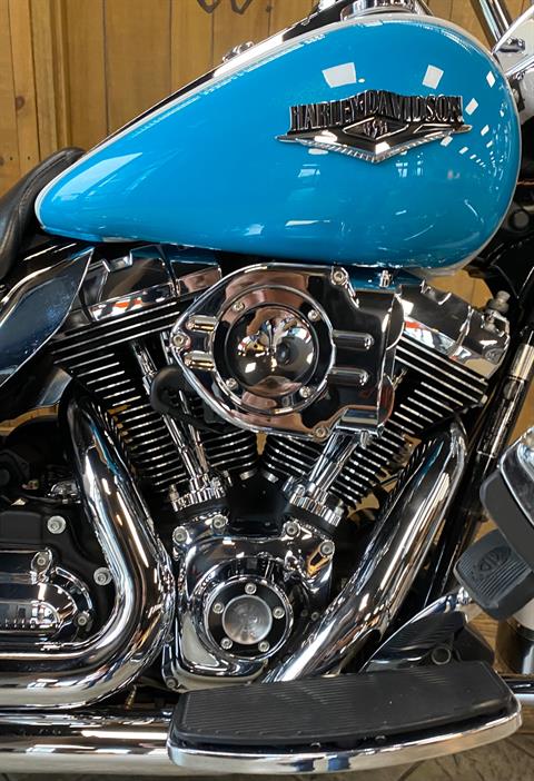2016 Harley-Davidson Road King in Harrisburg, Pennsylvania - Photo 4