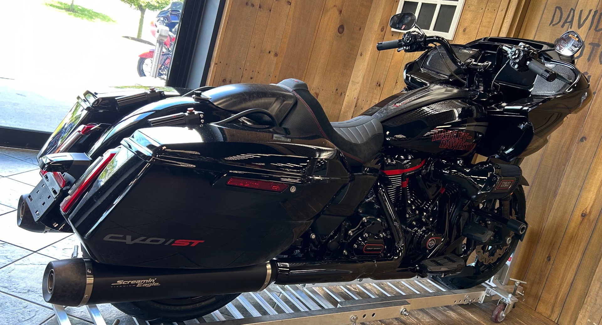 2024 Harley-Davidson CVO™ Road Glide® ST in Harrisburg, Pennsylvania - Photo 12