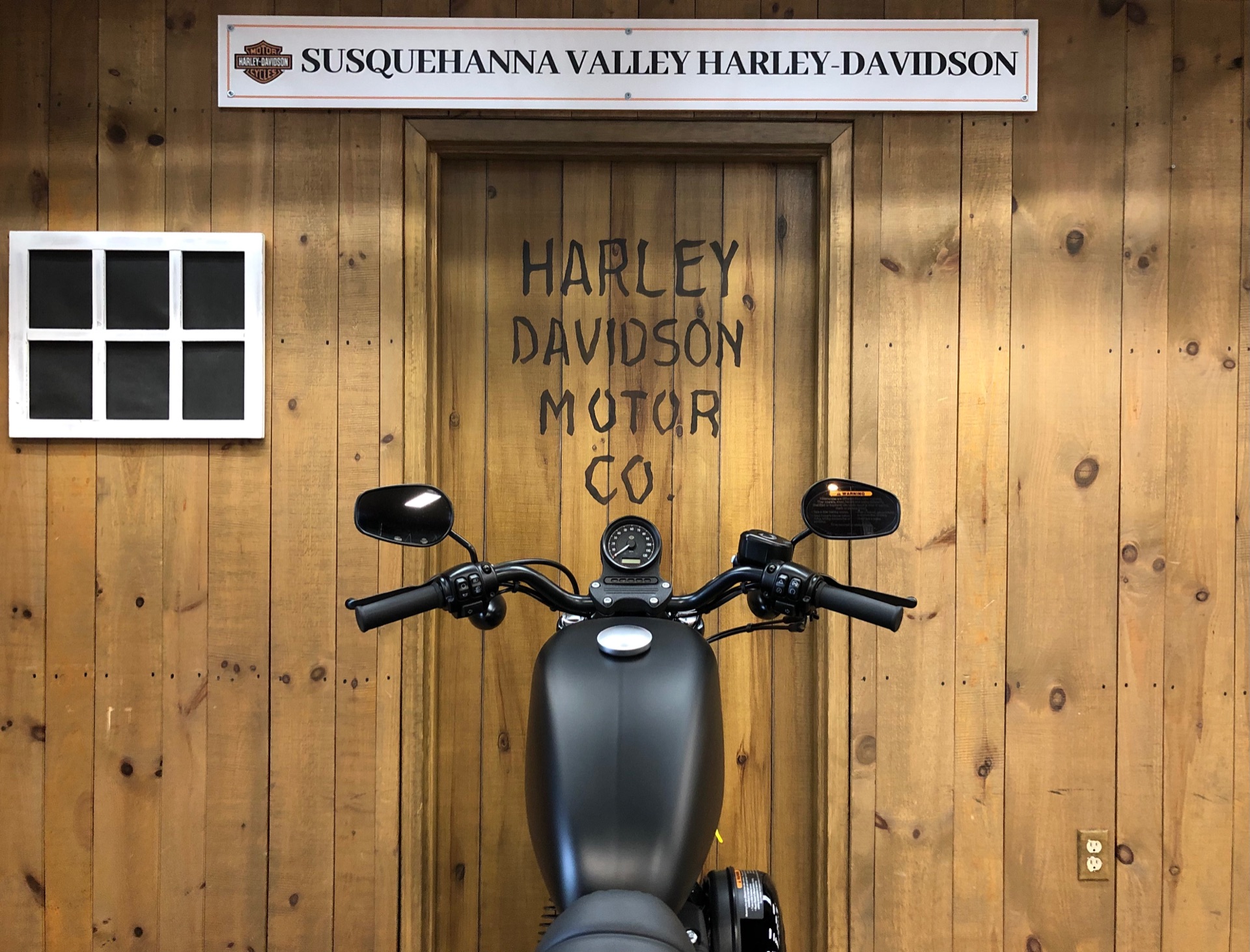 2022 Harley-Davidson Iron 883™ in Harrisburg, Pennsylvania - Photo 8