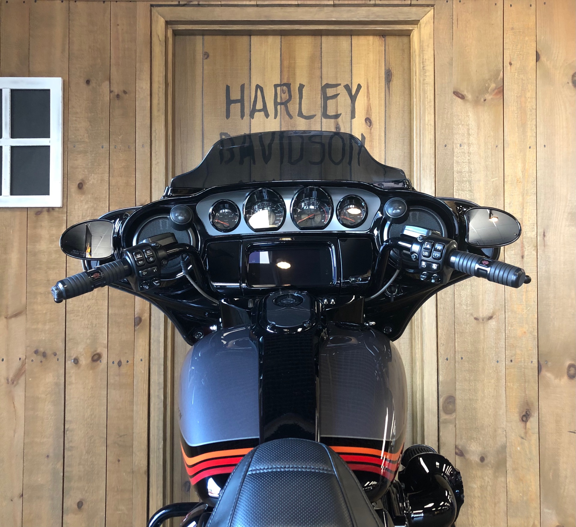2020 Harley-Davidson CVO Street Glide in Harrisburg, Pennsylvania - Photo 8