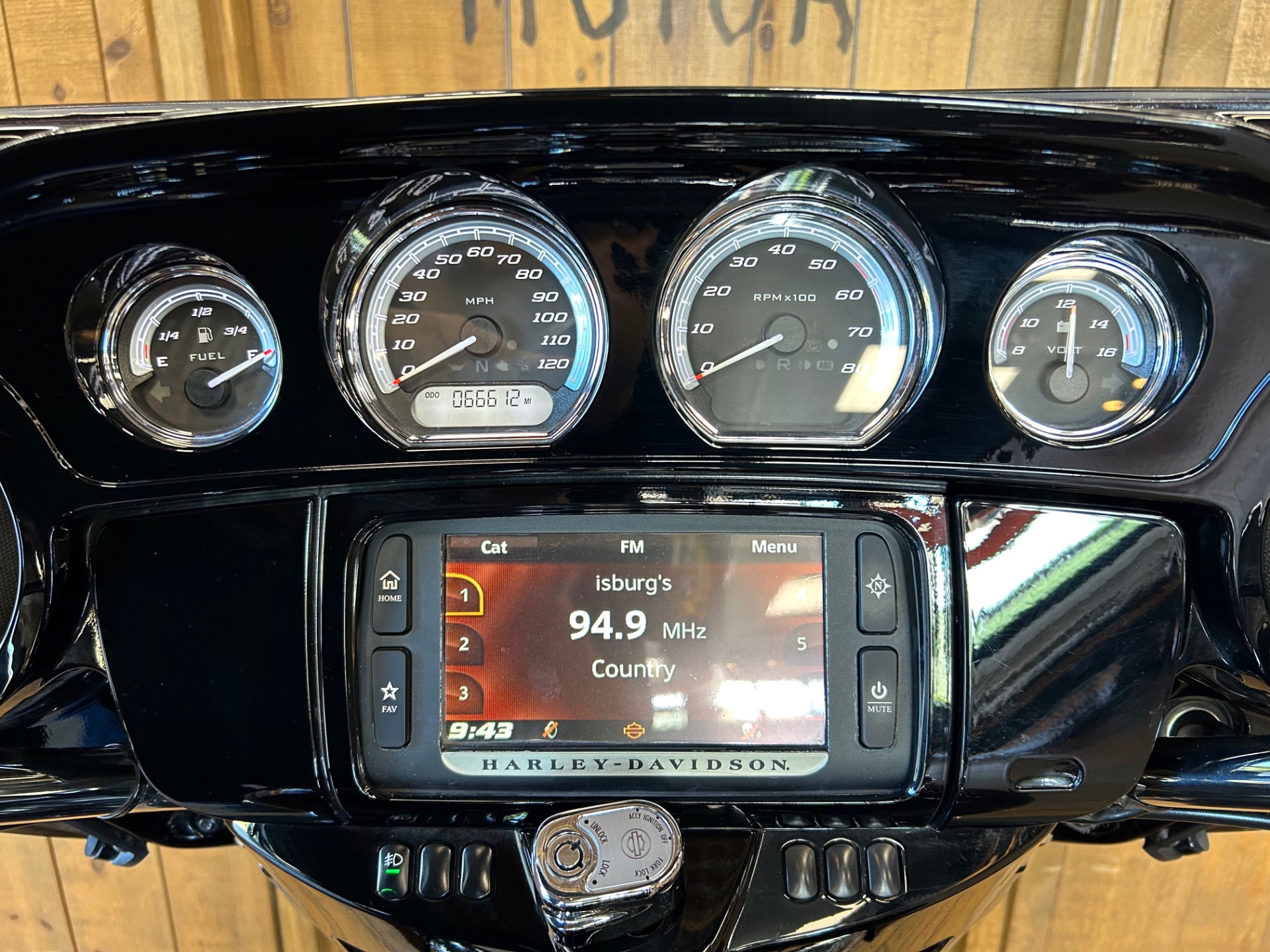 2018 Harley-Davidson Ultra Limited Low in Harrisburg, Pennsylvania - Photo 9