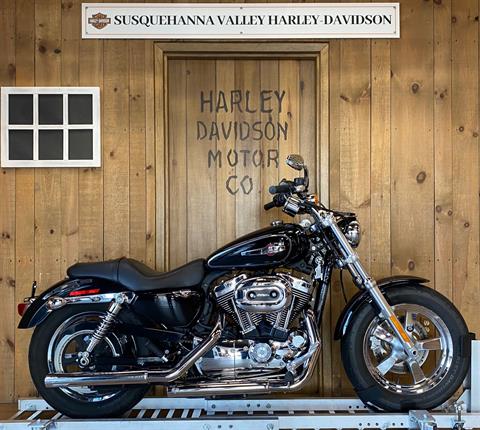 2013 Harley-Davidson 1200 Custom in Harrisburg, Pennsylvania - Photo 1