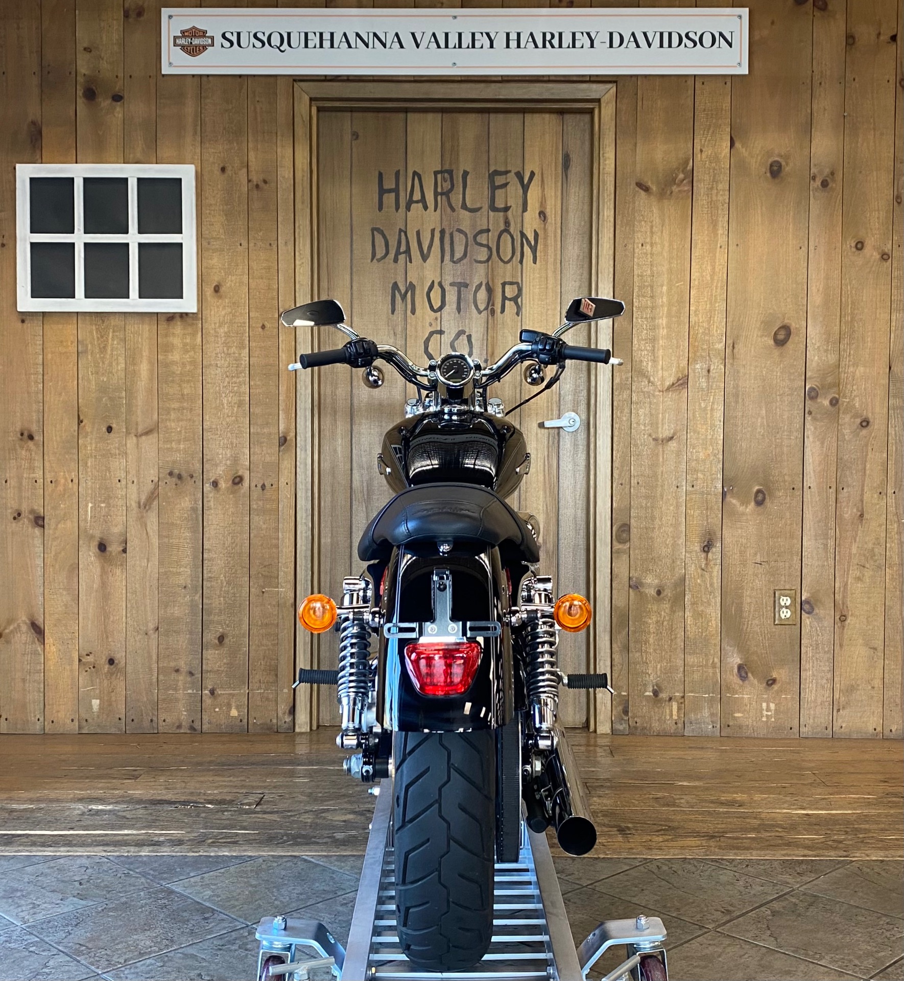 2013 Harley-Davidson 1200 Custom in Harrisburg, Pennsylvania - Photo 7
