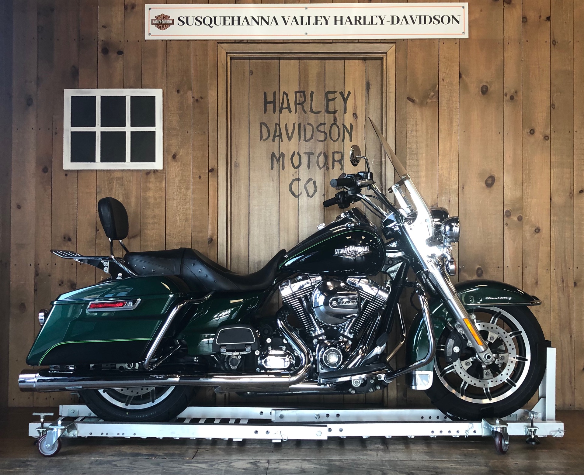 2015 Harley-Davidson Road King in Harrisburg, Pennsylvania - Photo 1