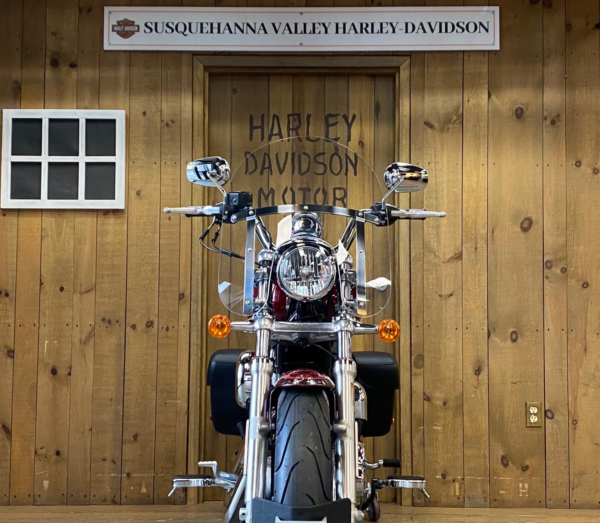 2017 Harley-Davidson SuperLow in Harrisburg, Pennsylvania - Photo 3