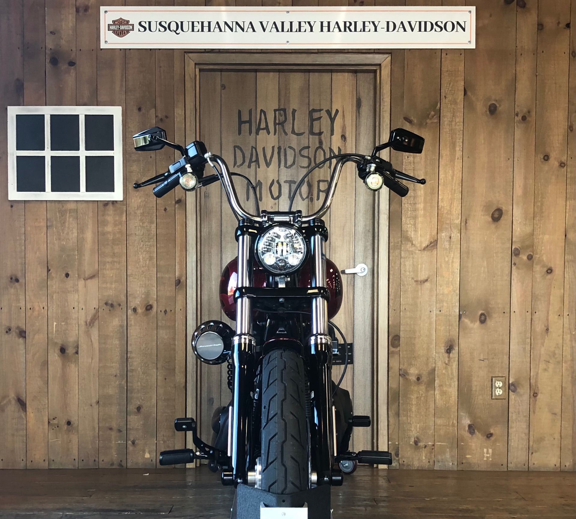 2017 Harley-Davidson Street Bob in Harrisburg, Pennsylvania - Photo 4