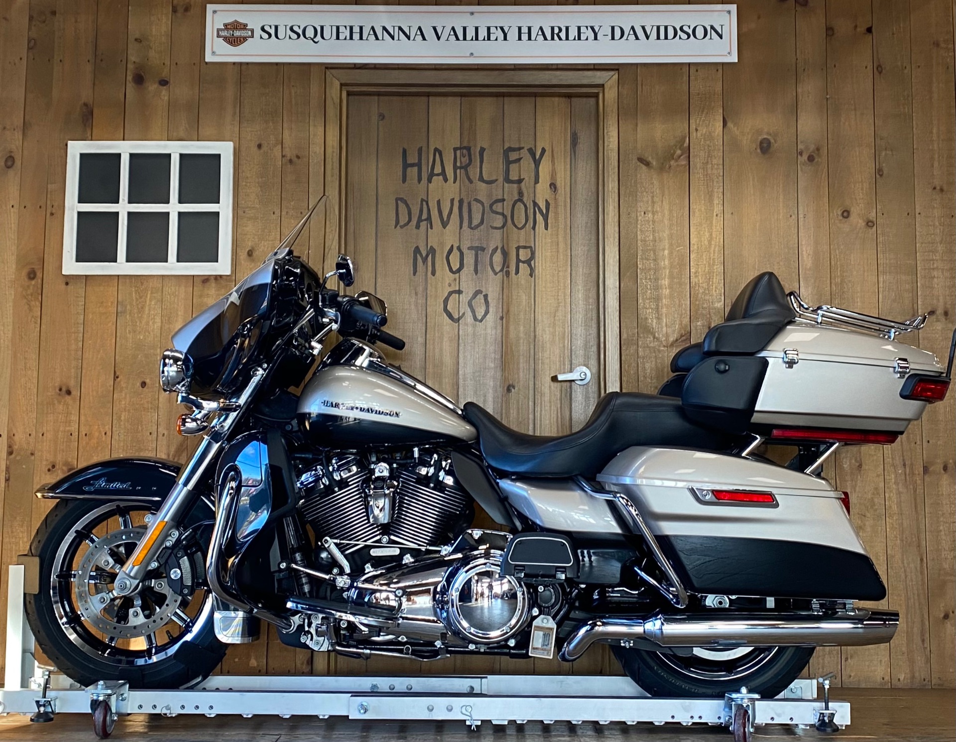 2018 Harley-Davidson Ultra Limited in Harrisburg, Pennsylvania - Photo 4
