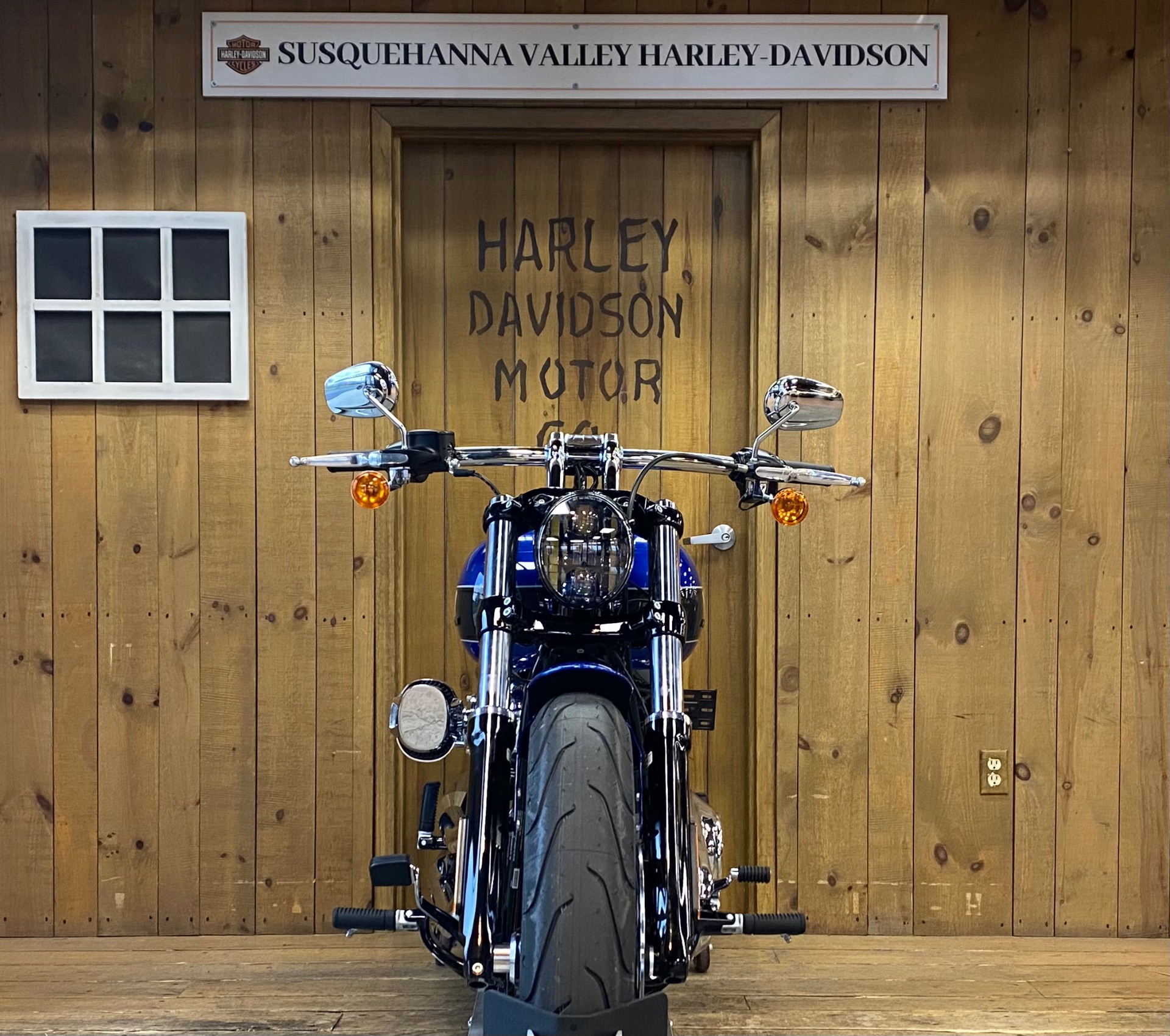 2024 Harley-Davidson Breakout in Harrisburg, Pennsylvania - Photo 3