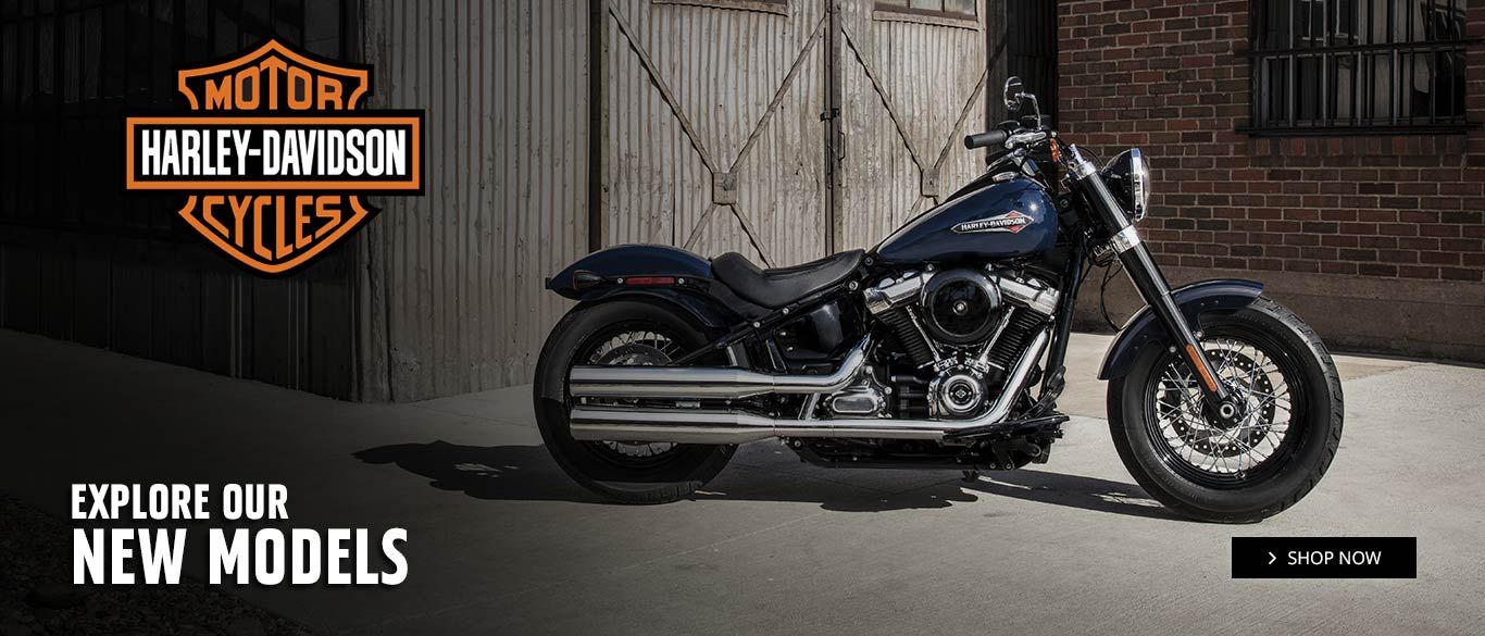 35 Harley Davidson Deluxe