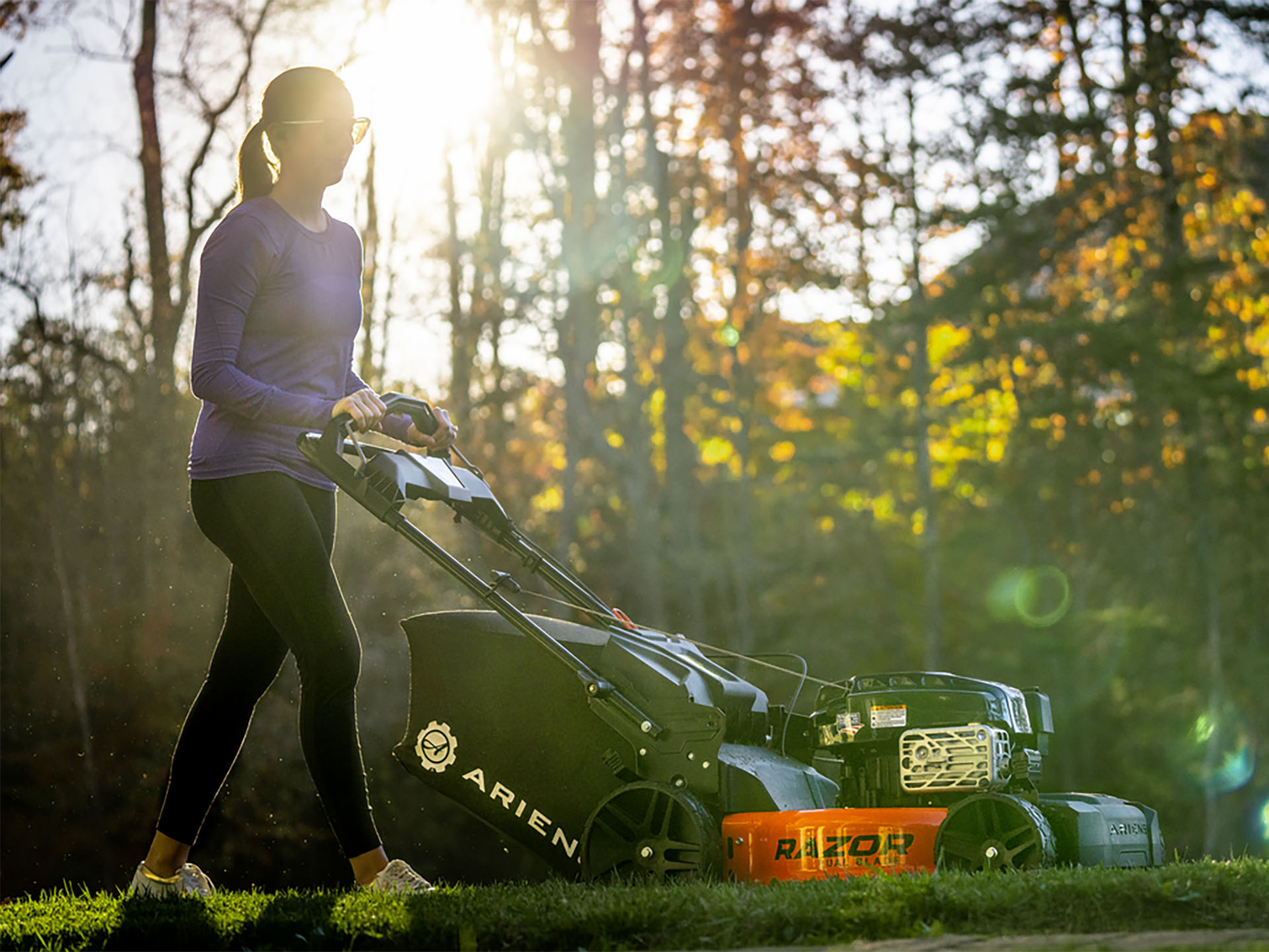 Ariens Razor 21 in. Push Briggs & Stratton EX 625 in Kansas City, Kansas - Photo 10