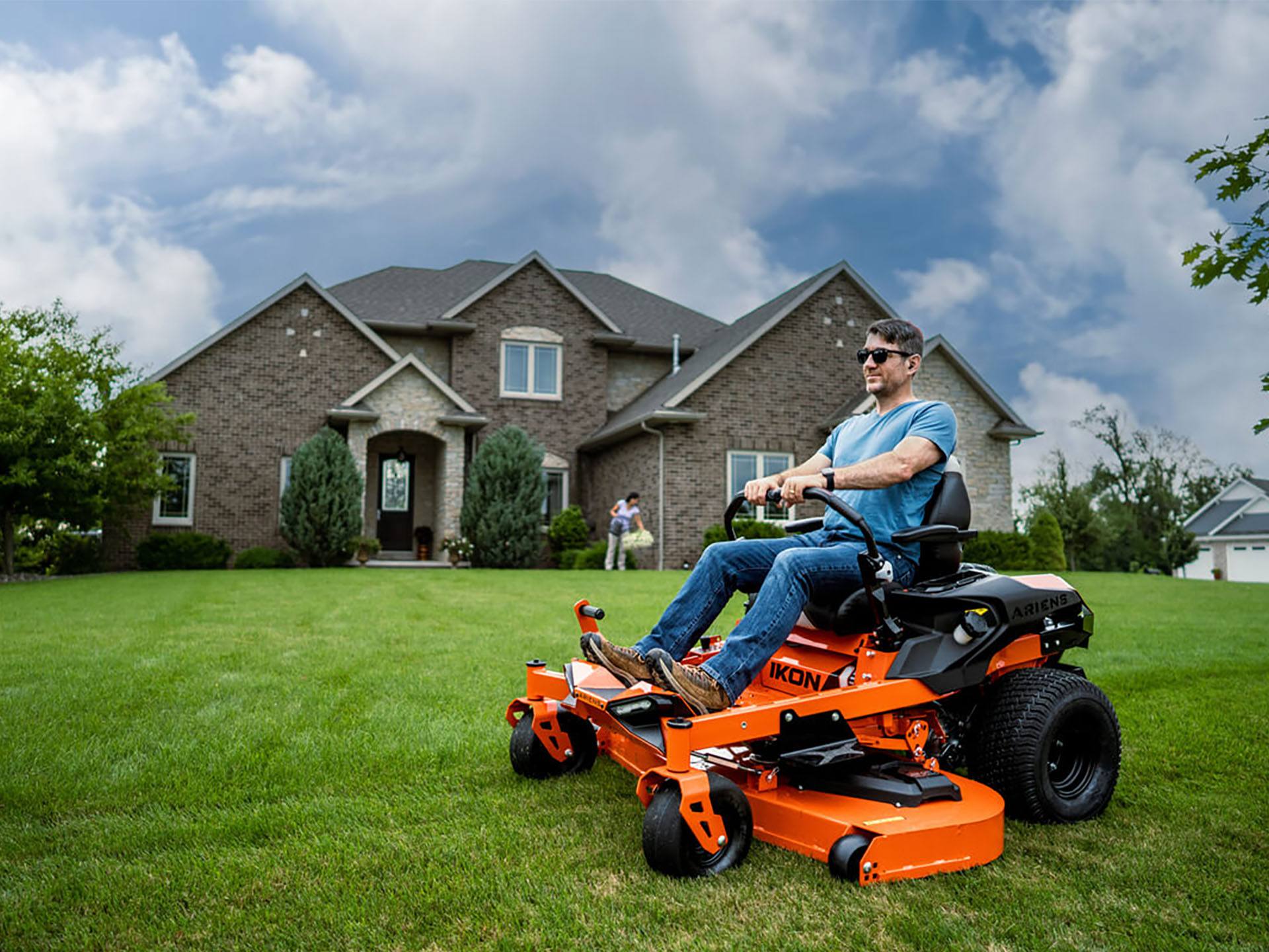 2024 Ariens IKON 42 in. Kawasaki FR651V 21.5 hp in Chillicothe, Missouri - Photo 8