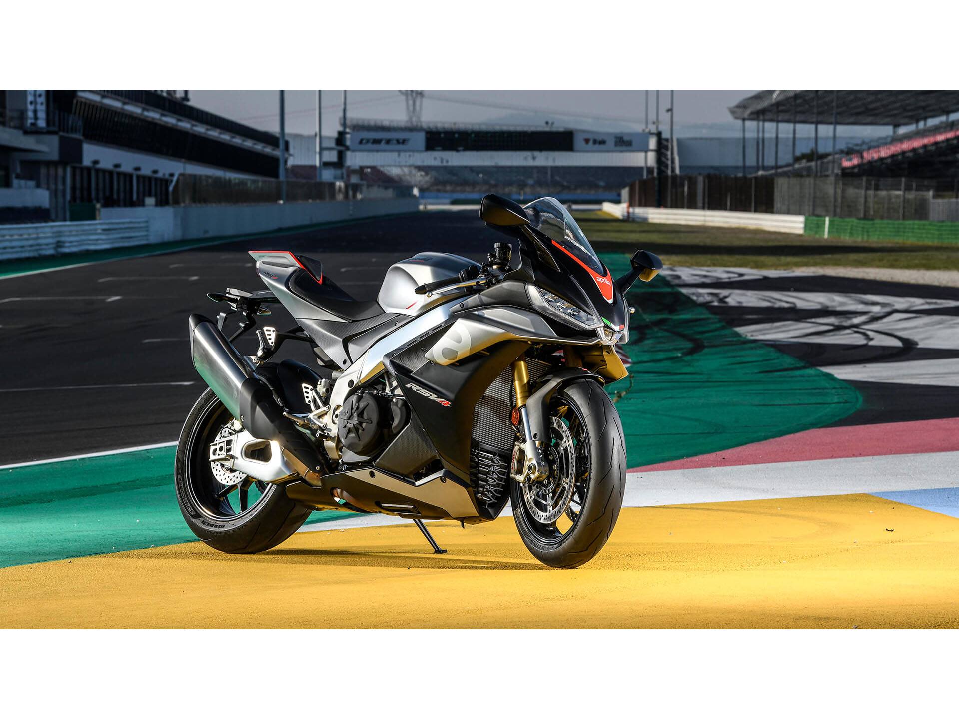 2022 Aprilia RSV4 1100 in Knoxville, Tennessee - Photo 2
