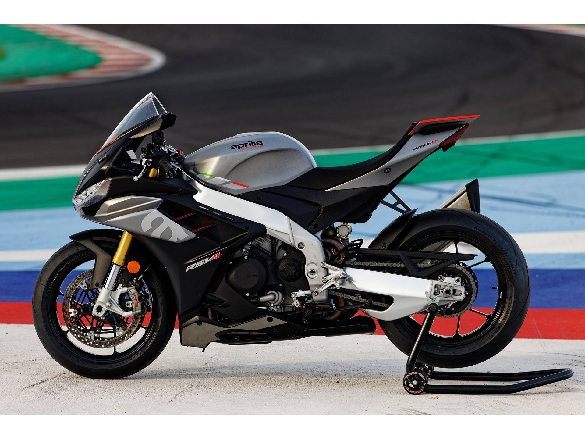 2024 Aprilia RSV4 1100 in Knoxville, Tennessee - Photo 13