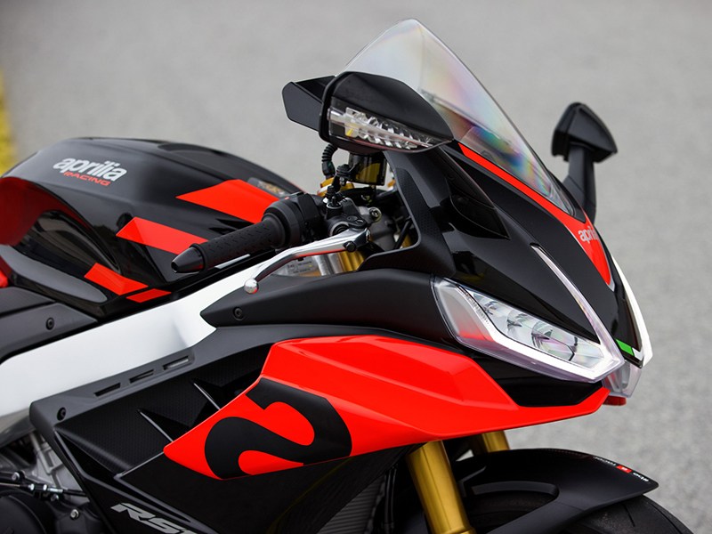 2024 Aprilia RSV4 Factory 1100 in Knoxville, Tennessee - Photo 5