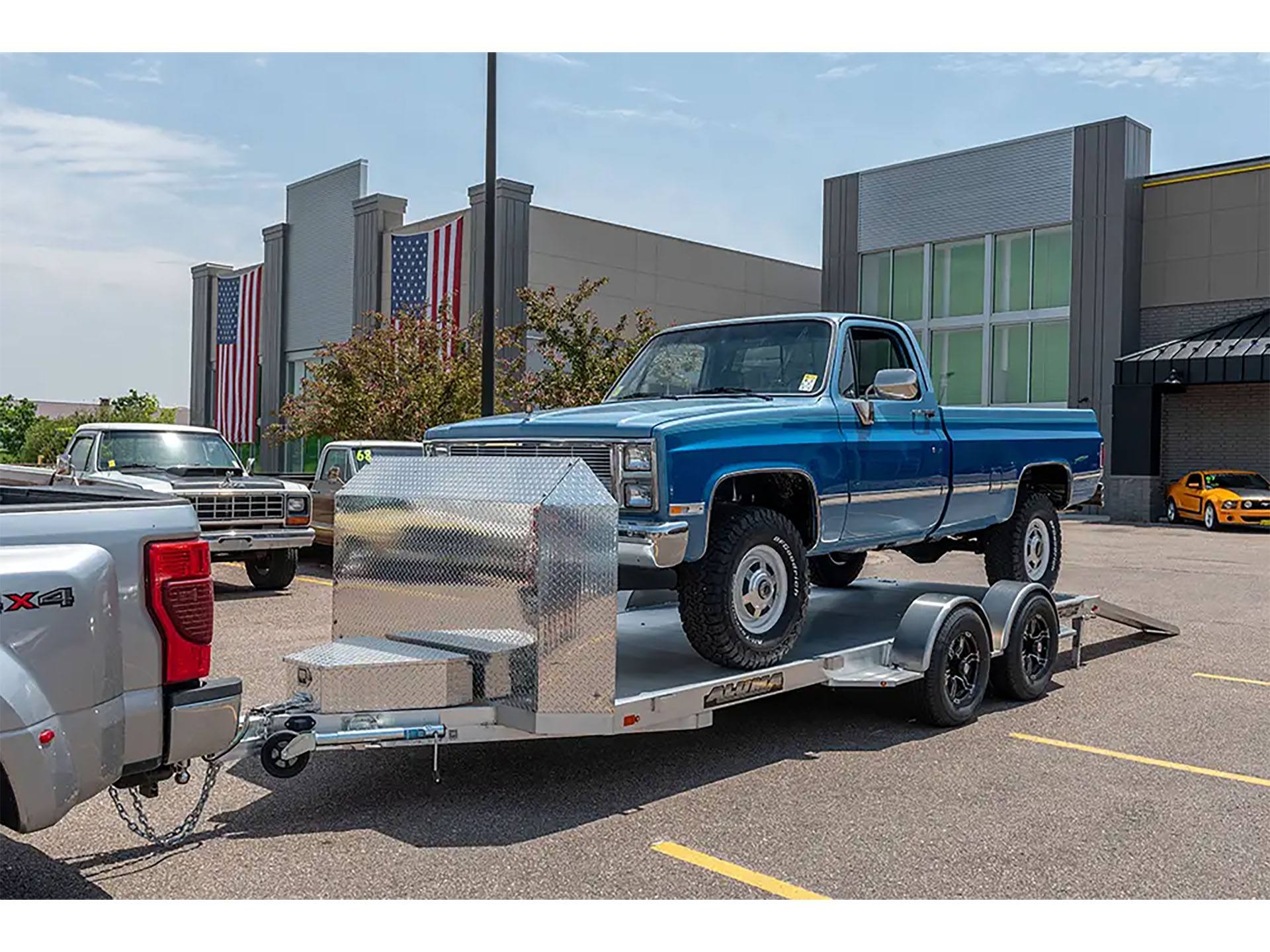 2024 ALUMA Executive 8200 Series Trailers 192 in. in North Bend, Oregon - Photo 2