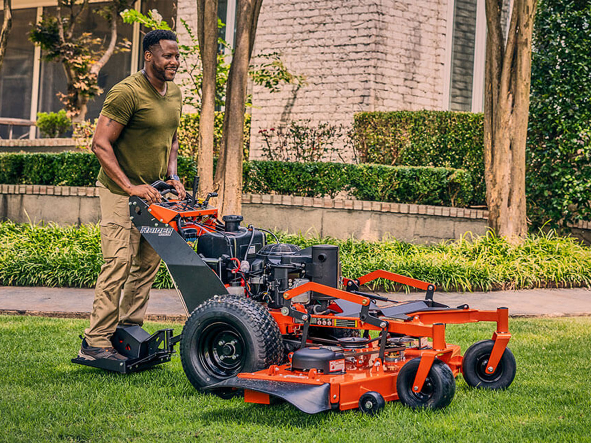 Bad Boy Mowers Raider 36 in. Kawasaki FS600V 18.5 hp in Statesboro, Georgia - Photo 14