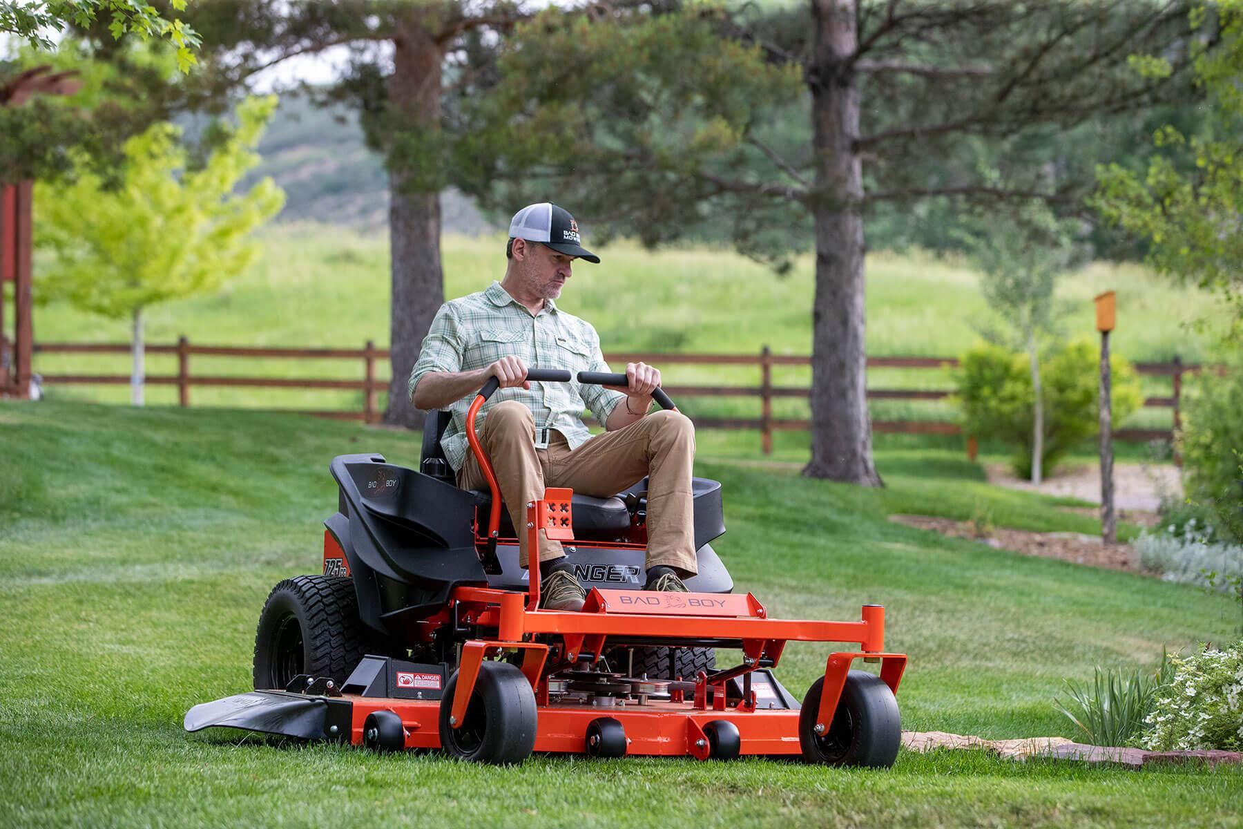2022 Bad Boy Mowers ZT Avenger 60 in. Briggs CXI25 25 hp in Crossville, Tennessee - Photo 2