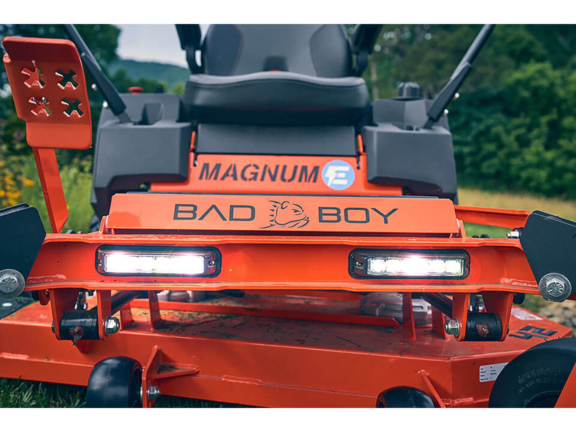 2024 Bad Boy Mowers E-Magnum 42 in. Electric in Valdosta, Georgia - Photo 3