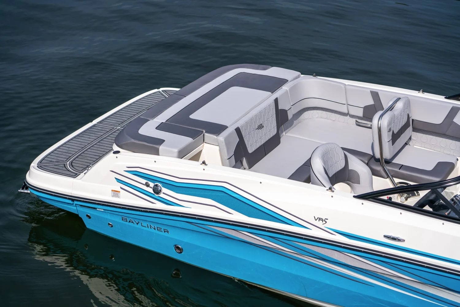 2025 Bayliner VR5 Bowrider in Kaukauna, Wisconsin - Photo 13