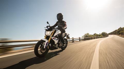 2018 BMW G 310 R in Newbury Park, California - Photo 21