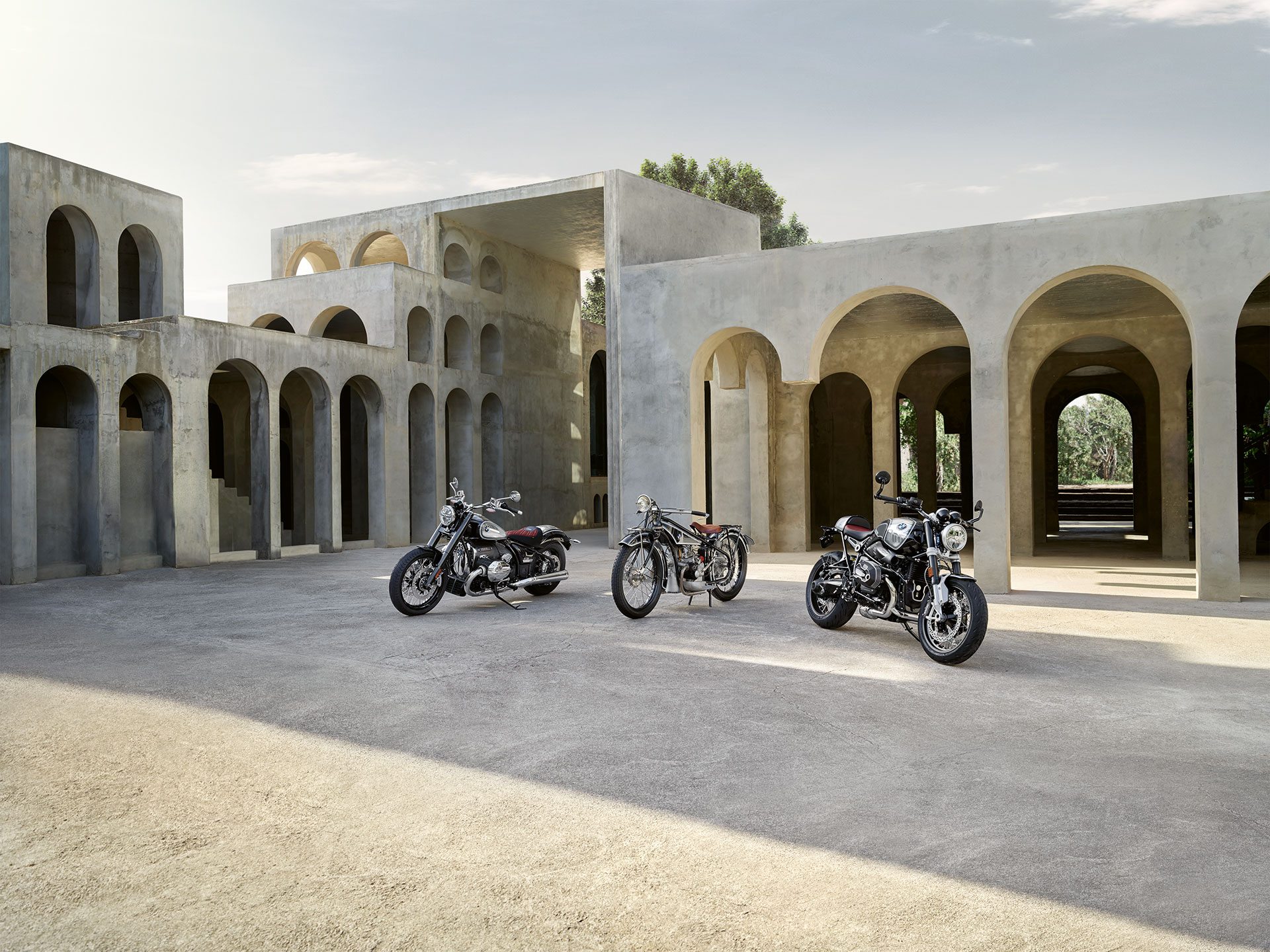 2023 BMW R nineT 100 Years in Chico, California - Photo 6