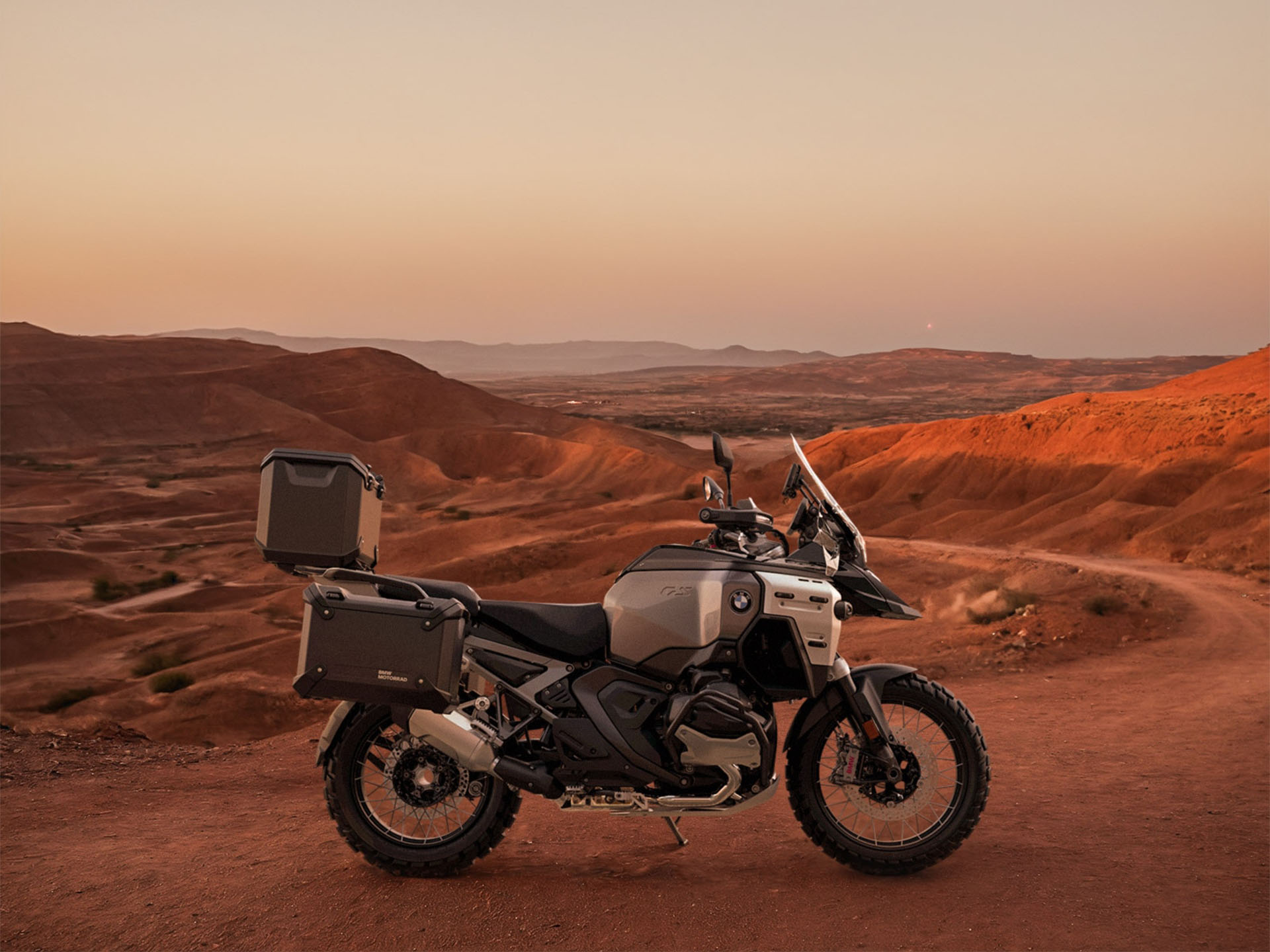 2025 BMW R 1300 GS Adventure in Iowa City, Iowa - Photo 12