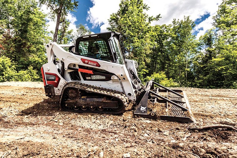 2022 Bobcat T595 Compact Track Loader in Union, Maine - Photo 2