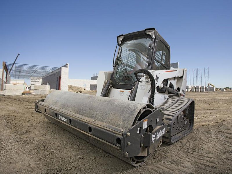 2022 Bobcat 73 in. Padded Drum Vibratory Roller in Paso Robles, California - Photo 2
